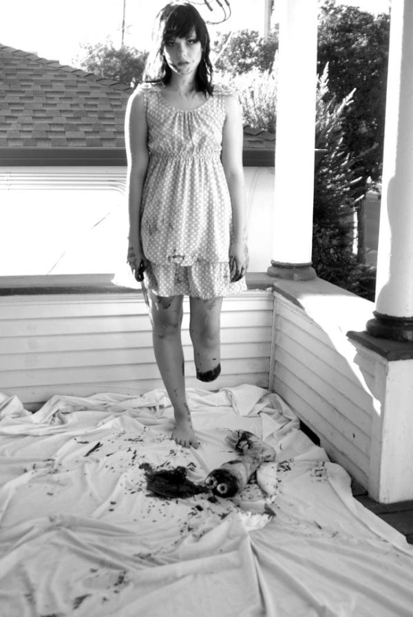 This Girl's Halloween Photo Shoot Is One Of A Kind (4 pics)