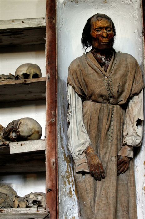 These Catacombs Are Creepier Than Any Horror Movie (40 pics)