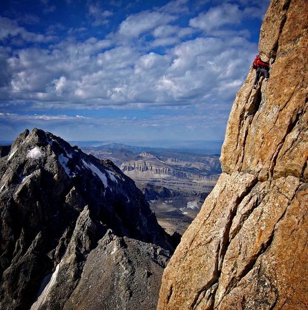 Amazing National Geographic Photos By Jimmy Chin (40 pics)