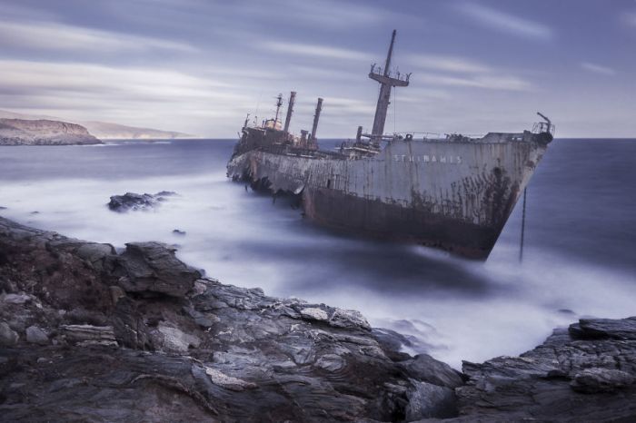 Haunting Pictures Of Abandoned Ships (47 pics)