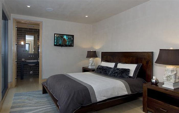 This Is The Most Incredible Bachelor Pad In Los Angeles (32 pics)