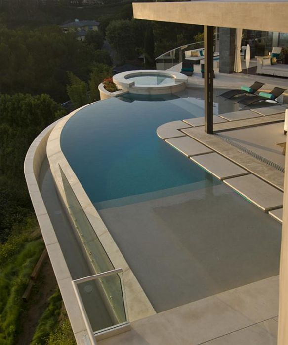 This Is The Most Incredible Bachelor Pad In Los Angeles (32 pics)