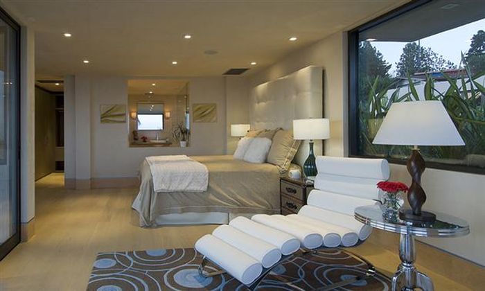 This Is The Most Incredible Bachelor Pad In Los Angeles (32 pics)