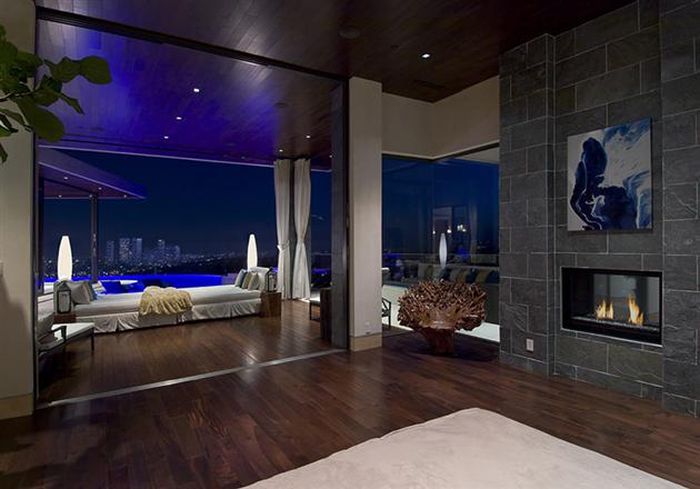 This Is The Most Incredible Bachelor Pad In Los Angeles (32 pics)