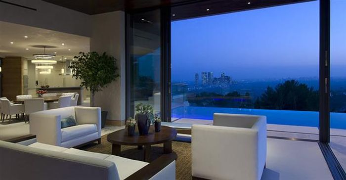 This Is The Most Incredible Bachelor Pad In Los Angeles (32 pics)