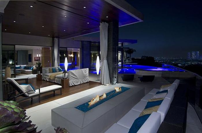 This Is The Most Incredible Bachelor Pad In Los Angeles (32 pics)