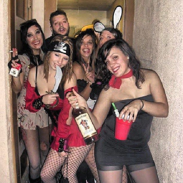 These Are The Girls You Want To Party With On Halloween (39 pics)