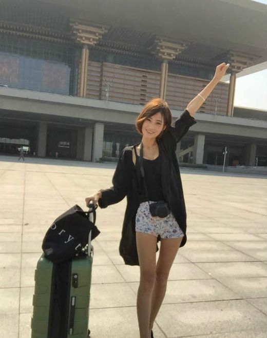 Chinese Woman Is Using Sex To Hitchhike (14 pics)