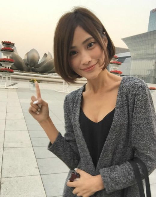 Chinese Woman Is Using Sex To Hitchhike (14 pics)