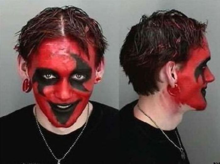 Halloween Mugshots (23 pics)