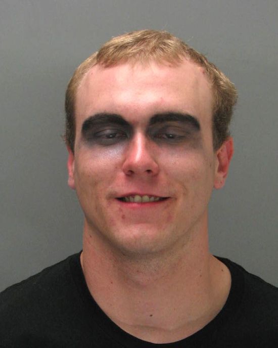 Halloween Mugshots (23 pics)