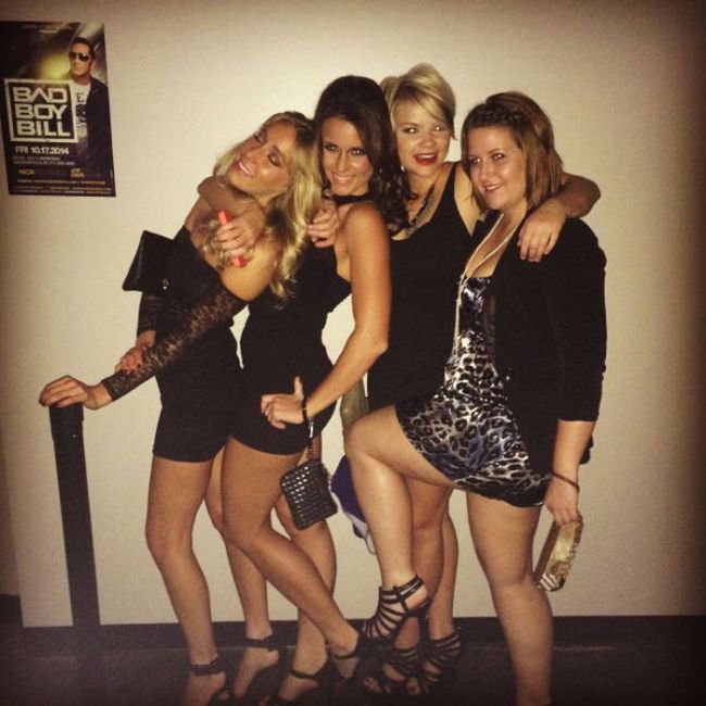 Girls In Tight Dresses Are Hard To Resist (37 pics)