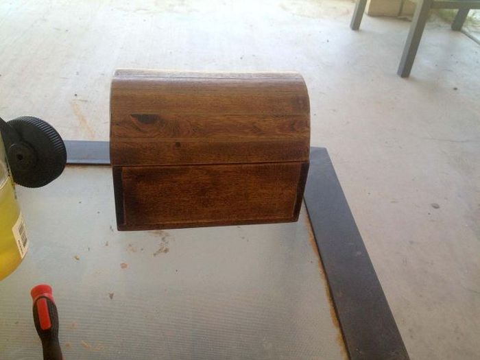 How To Nail Your Marriage Proposal With A Homemade Treasure Chest (28 pics)