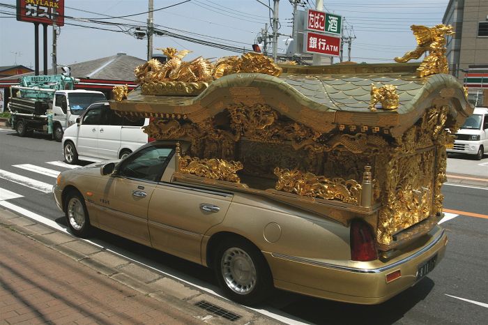 Badass Hearses Help You Leave This World In Style (18 pics)