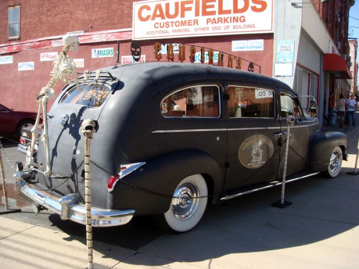 Badass Hearses Help You Leave This World In Style (18 pics)