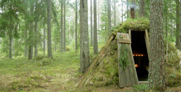 This Lodge In Sweden Gives You Hard Work To Help You Relax (19 pics)