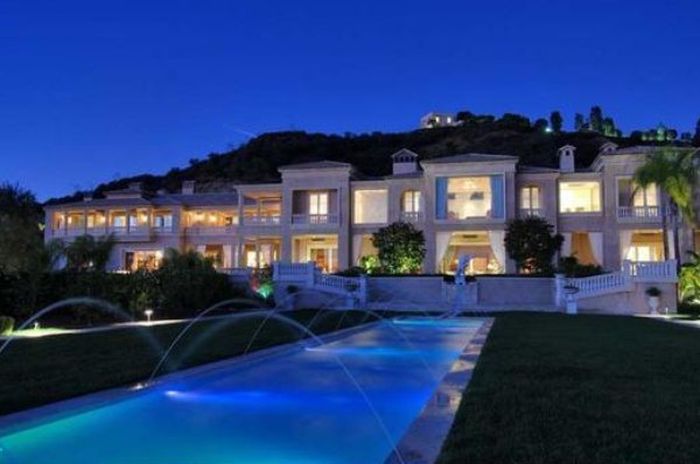 This Is The Most Expensive House In America (17 pics)