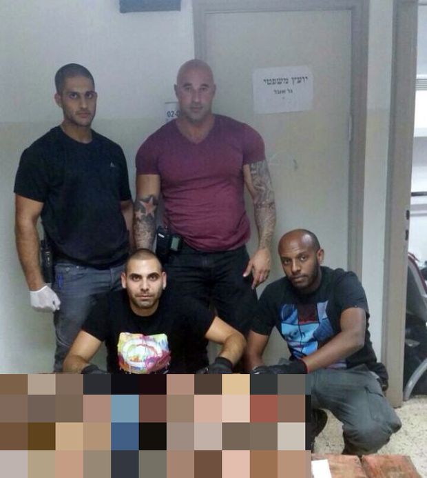 That's A Lot Of Cocaine (3 pics)