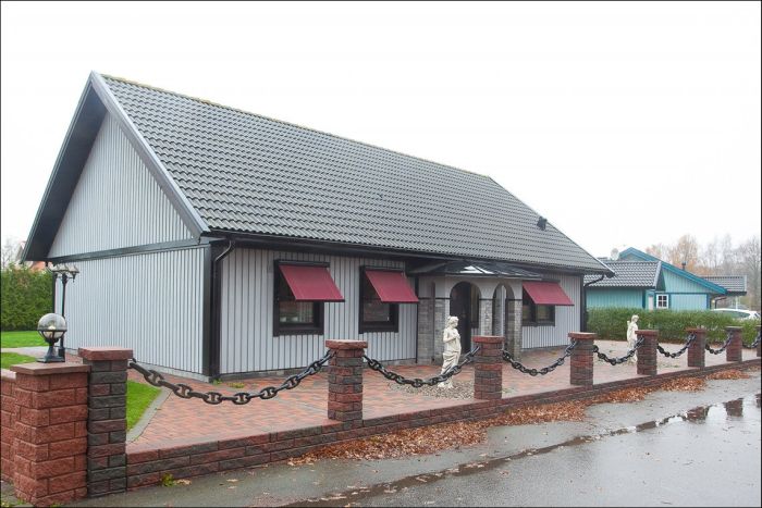 This Swedish House Has A Special Surprise Inside (21 pics)