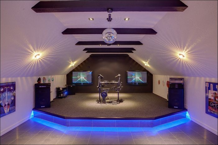 This Swedish House Has A Special Surprise Inside (21 pics)