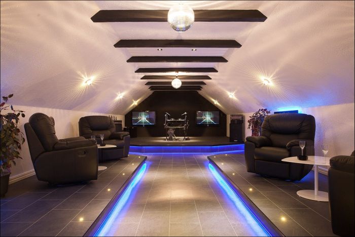 This Swedish House Has A Special Surprise Inside (21 pics)