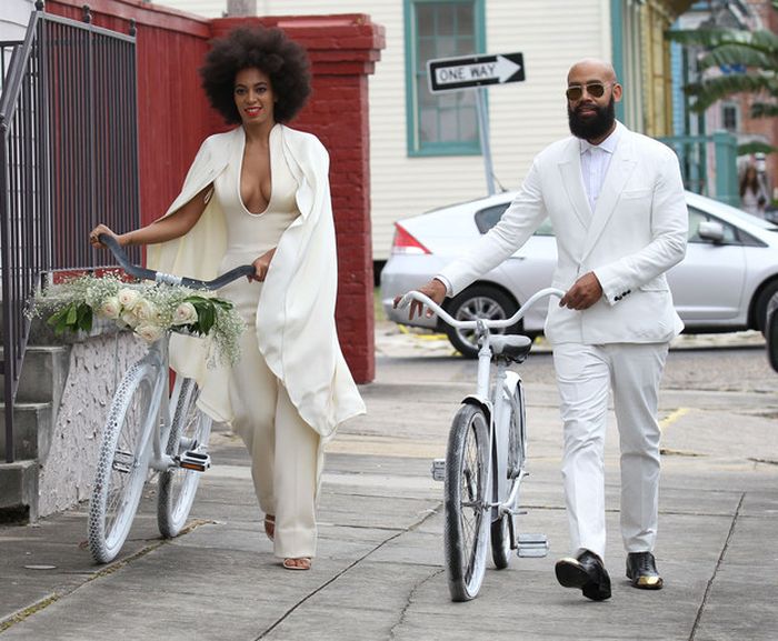 Solange Wears A Special Jumpsuit To Her Wedding (6 pics)