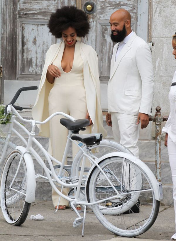 Solange Wears A Special Jumpsuit To Her Wedding (6 pics)