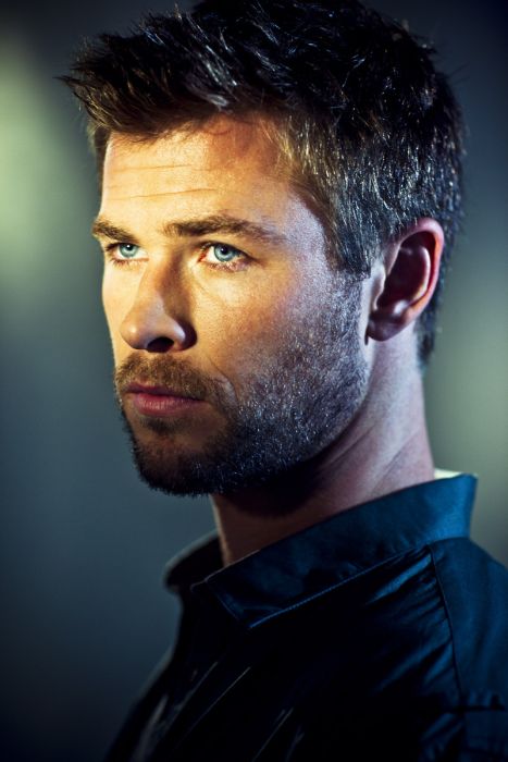 Chris Hemsworth Is Named Sexiest Man Of 2014 (40 pics)