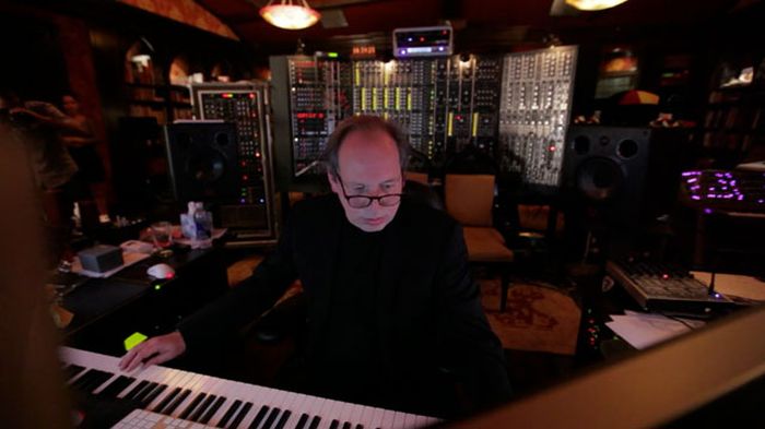 Hans Zimmer Has A Beautiful Music Studio (14 pics)