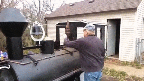 All Aboard The BBQ Train (7 pics)