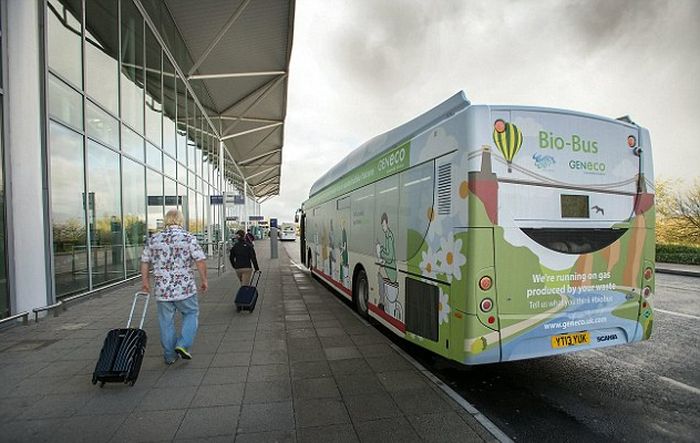 This Bio-Bus Is Powered By Human Waste (5 pics)