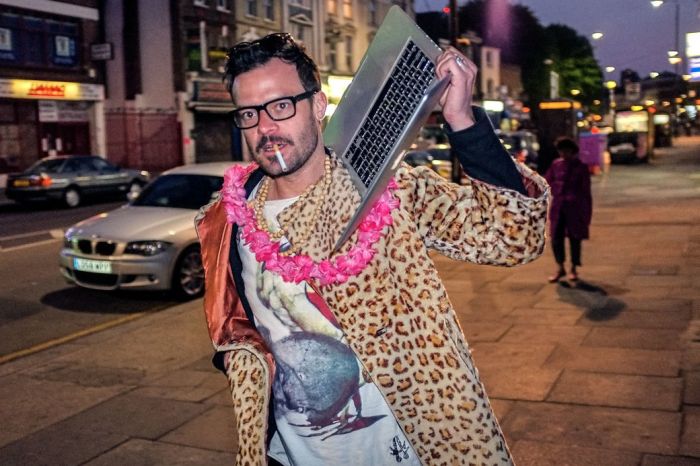You've Never Seen Anything Like London's Shoreditch District (25 pics)