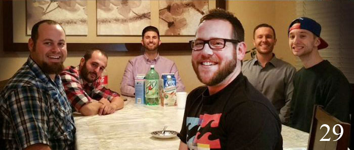 Best Friends Take The Same Picture 19 Years Later (3 pics)