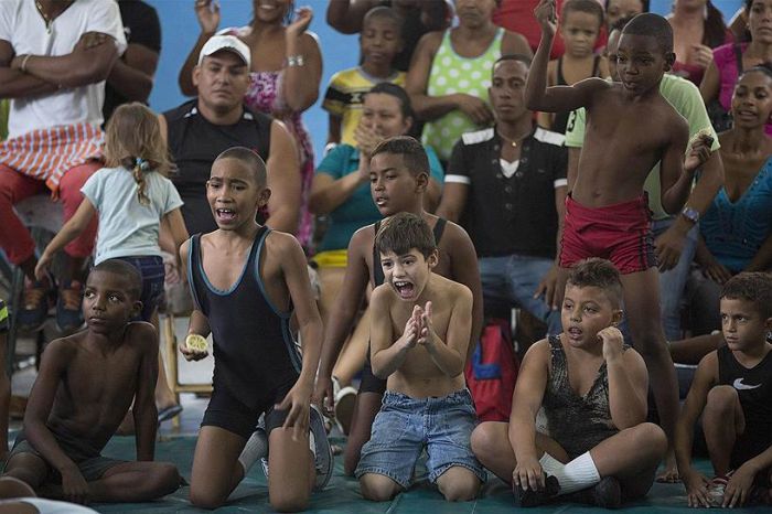 How Cuban Wrestlers Train (14 pics)