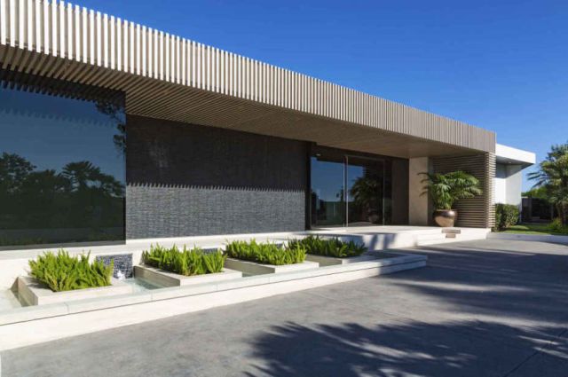 The Luxury Mansion Everyone Wants To Live In (24 pics)