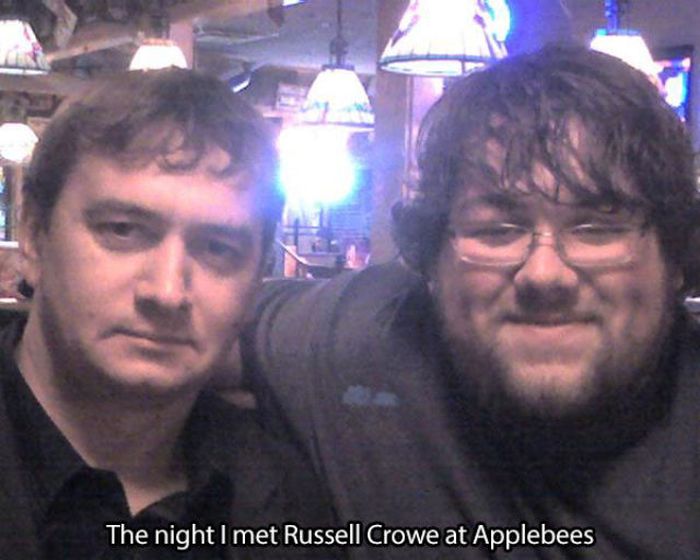 When People Take Pictures With People They Think Are Celebrities (31 pics)