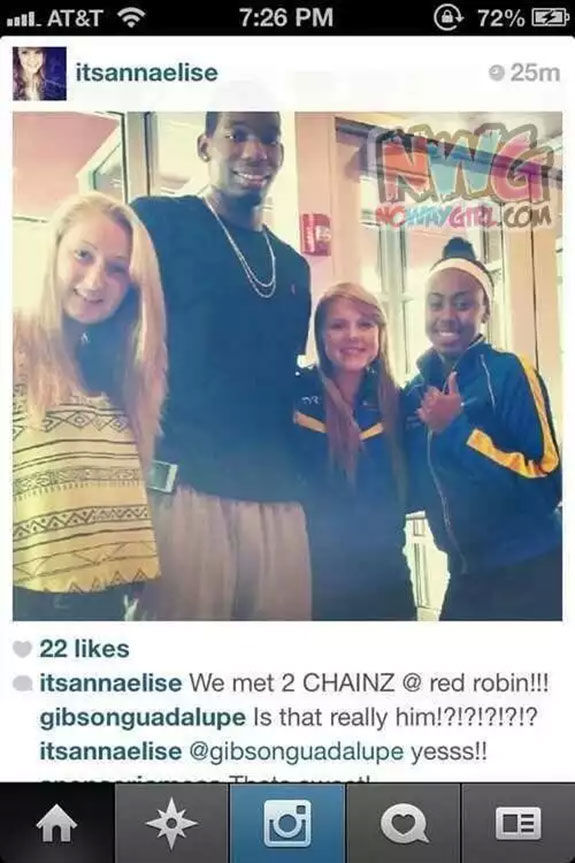 When People Take Pictures With People They Think Are Celebrities (31 pics)