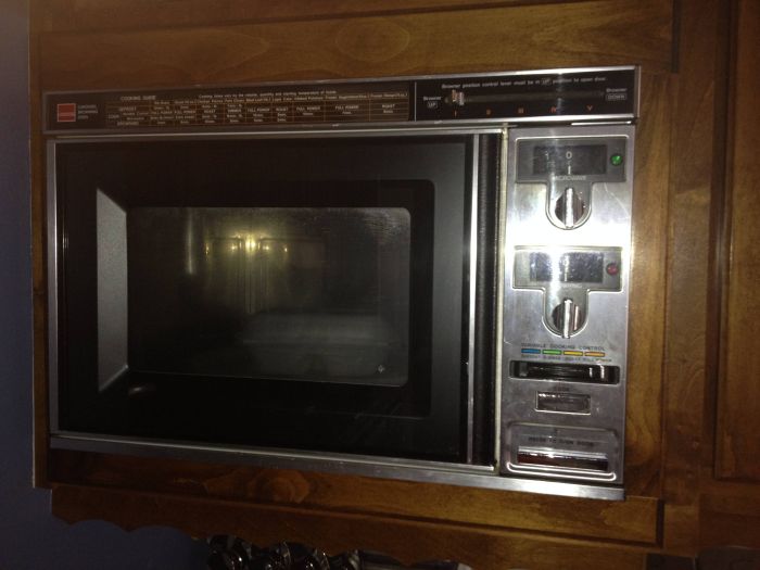 Finding A Secret Safe In Your New Home (8 pics)