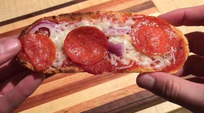 How To Turn Your Sandwich Into A Pizza (16 pics)