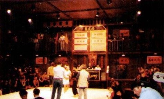 Behind The Scenes Photos From The Movie Bloodsport (35 pics)