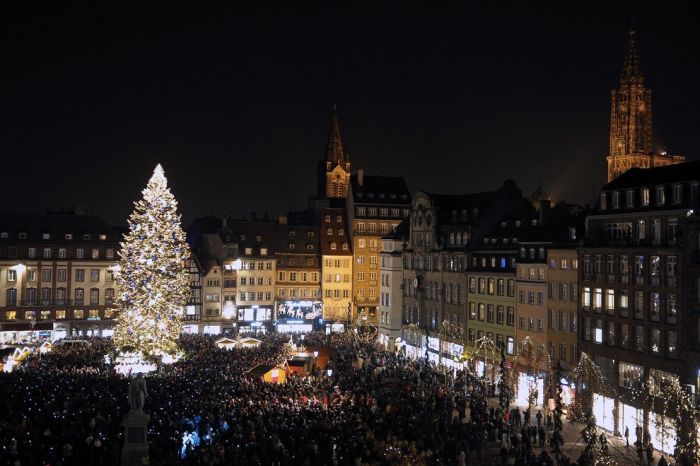 Europe Is Ready For Christmas (38 pics)