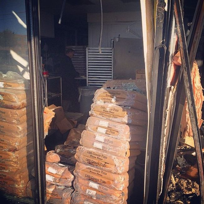 The Internet Raised $200K In A Day For A Ferguson Bakery (5 pics)