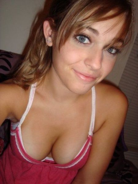 Beautiful Babes With A Nice Big Bust (55 pics)