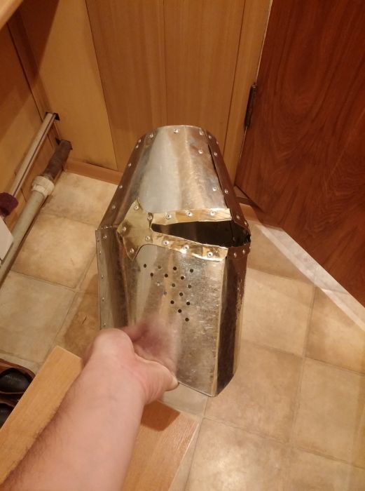 How To Make Your Own Knight Costume (12 pics)