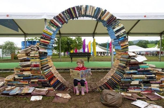 This Is The Best Bookstore Ever (15 pics)