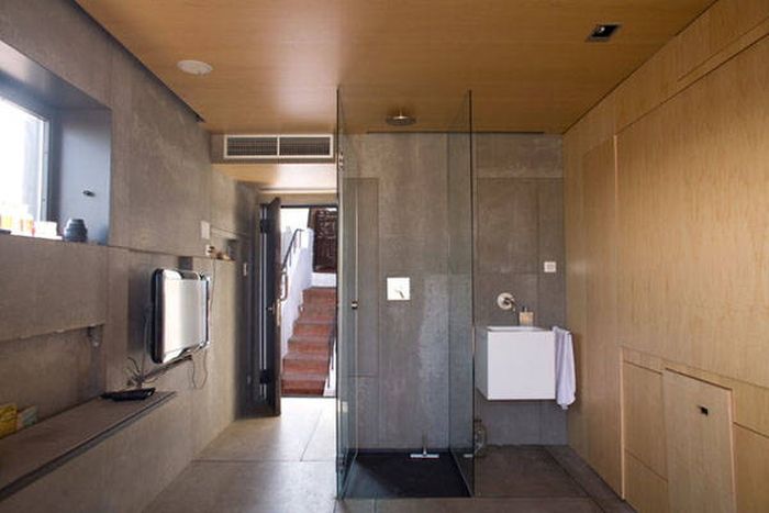 This Apartment In Barcelona Looks Like A LEGO Structure (16 pics)