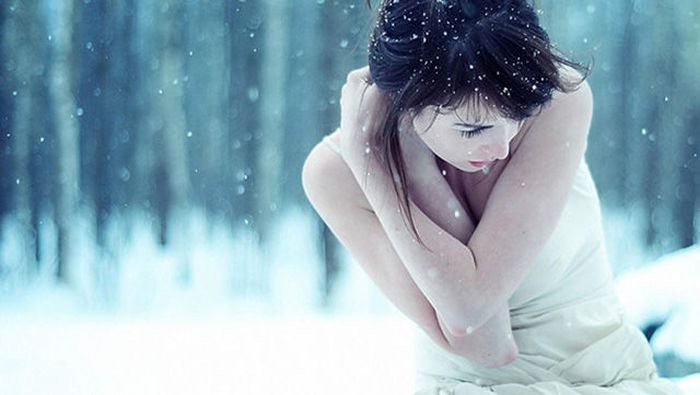 These Hot Babes Will Keep You Warm All Winter Long (36 pics)
