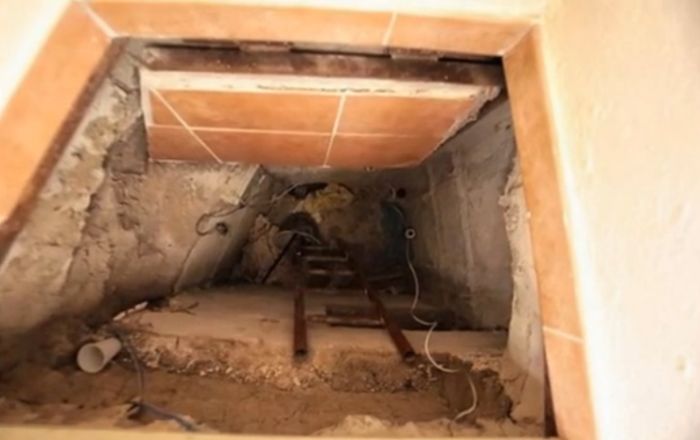 Mafia Godfather's Son Arrested After Police Discover A Fake Tunnel (6 pics)