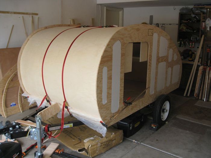 Who Wouldn't Want To Go Camping In This Trailer? (51 pics)