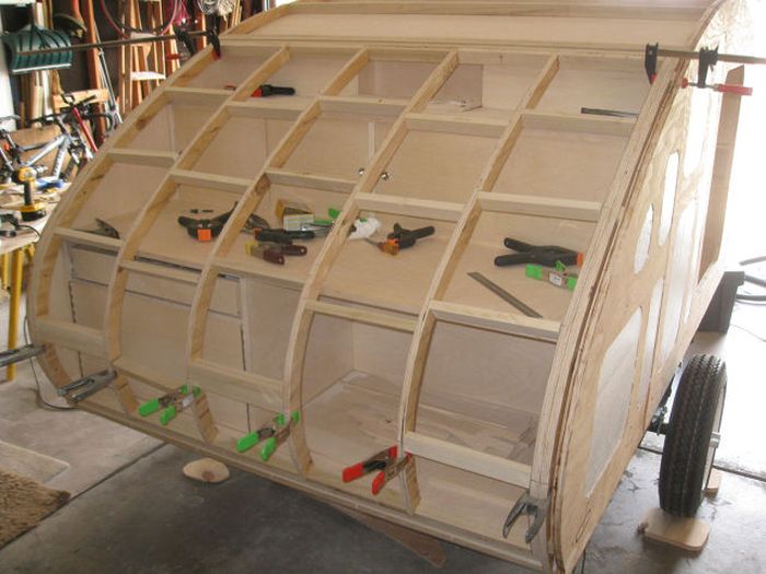 Who Wouldn't Want To Go Camping In This Trailer? (51 pics)